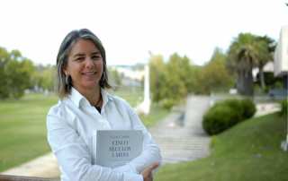 Guida Cândido é técnica superior do Arquivo Fotográfico Municipal da Figueira da Foz e já autora de livros como ‘A Nossa Mesa: receituário gastronómico da Figueira da Foz’ e ‘Coração, Cabeça e Estômago: uma tertúlia figueirense’. Foto: DR