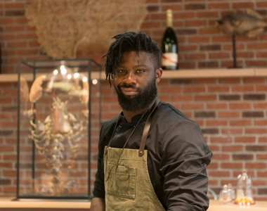 Fundador da The Rebel Dining Society e com quase uma década de carreira, Shay Ola assume-se como um “chefe acidental”. Foto: DR