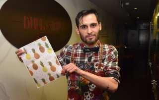 João Ribau, de 23 anos, é o responsável de bar do Duck & Tales, em Aveiro. Foto: DR