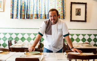 Enquanto Rodrigo Castelo não abre O Mariscador, em Lisboa, vai ser possível provar uns petiscos que por lá se vai comer no pop up do chefe, no Peixe em Lisboa. Foto: DR